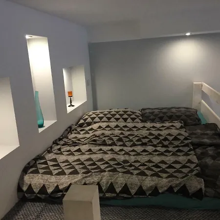 Lägenhet Nefelejcs Utca 9 Budapest
